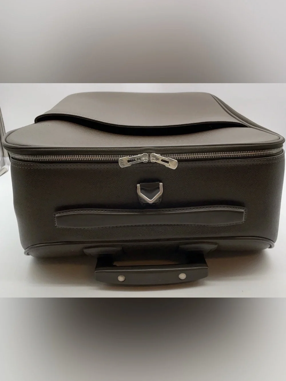 Louis Vuitton Brown Textured Roll-Top Carry-On Pegasus 55 TAIGA BROWN ZIP TRAVEL